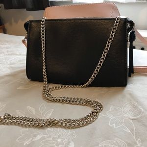 ✨FREE W/ PURCHASE✨H&M | Black Crossbody Bag with Chain Strap